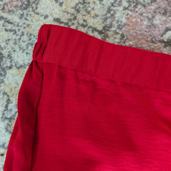 2/$20 Penningtons Vibrant Red Pencil Skirt Plus Size 20 Holiday - Picture 2 of 4